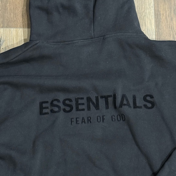 Fear of God Essentials Black long sleeve pullover hoodie - Picture 6 of 8